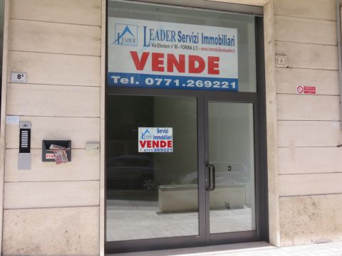 in zona centrale e servita